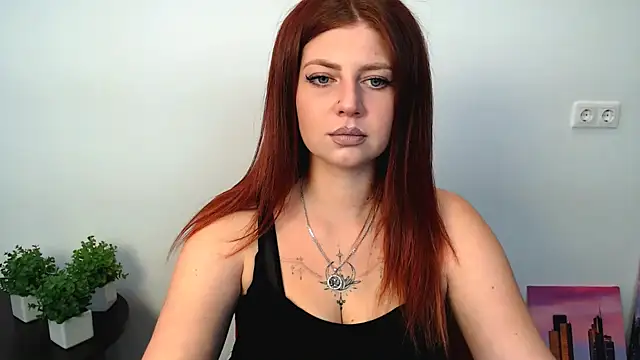 Snapshot of Lizzy_Love chatting on 09/26/25, 12:23 Lizzy Love online show from 09/26/25, 12:23