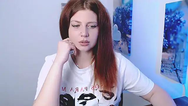 Lizzy Love online show from 10/29/25, 10:20