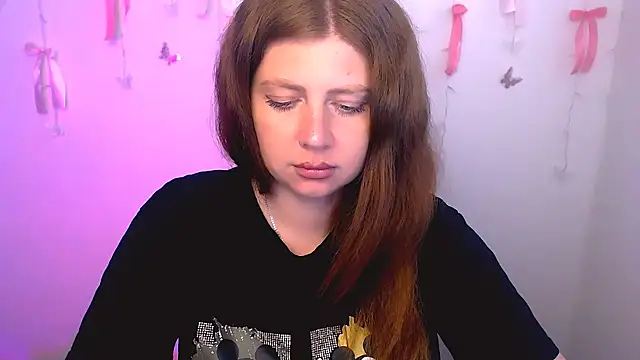 Snapshot of Lizzy_Love chatting on 07/01/26, 11:21 Lizzy Love online show from 07/01/26, 11:21