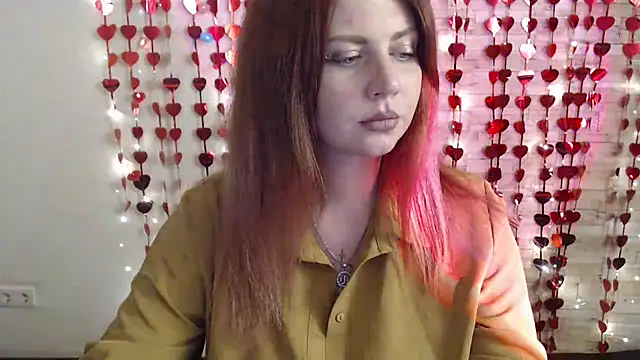 Snapshot of Lizzy_Love chatting on 02/11/25, 02:25 Lizzy Love online show from 02/11/25, 02:25