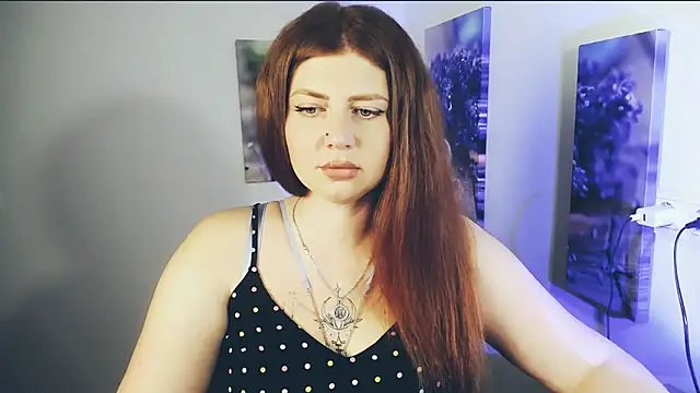 Snapshot of Lizzy_Love chatting on 06/02/26, 08:58 Lizzy Love online show from 06/02/26, 08:58