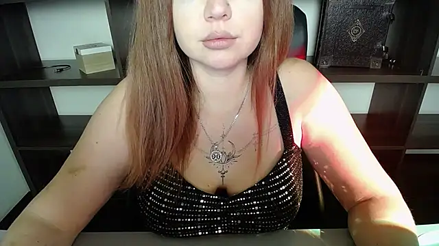 Snapshot of Lizzy_Love chatting on 02/23/25, 01:57 Lizzy Love online show from 02/23/25, 01:57