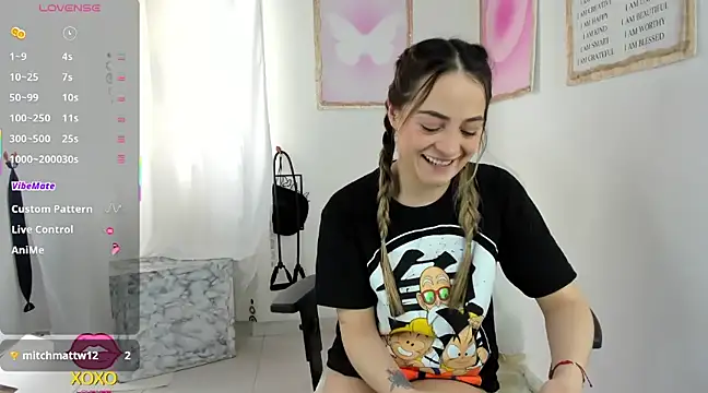 Snapshot of cindy_love2 chatting on 03/11/25, 04:18 cindy love2 online show from 03/11/25, 04:18