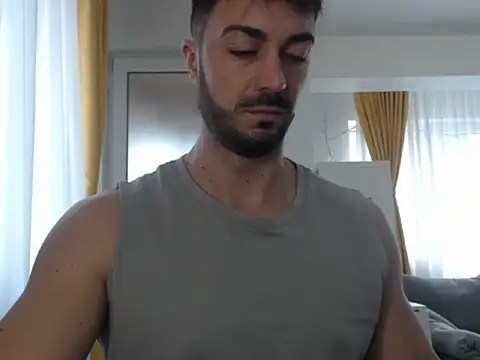 Snapshot of GoldenMark chatting on 10/15/25, 01:30 GoldenMark online show from 10/15/25, 01:30