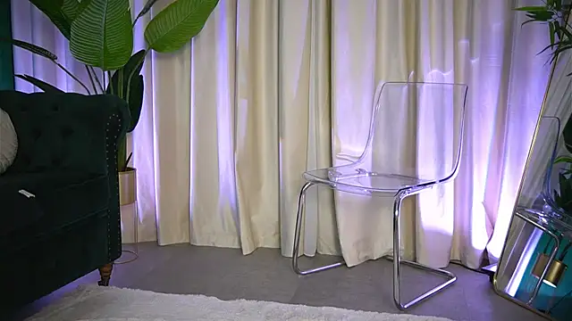 FoxieJullia online show from 11/15/25, 04:27