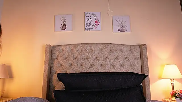 allisson m online show from 05/09/26, 12:19