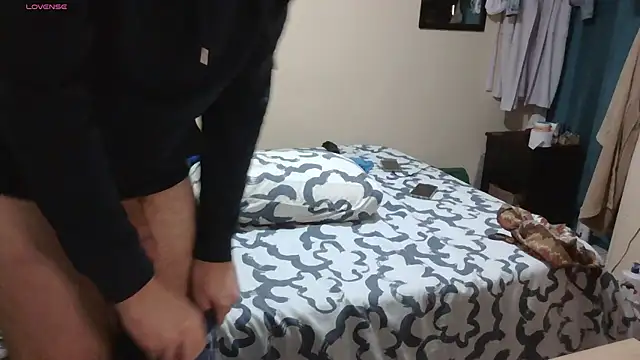 CrazyFrench2 online show from 03/10/26, 06:34