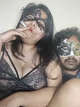 Snapshot of Cutehornycouples chatting on 07/04/26, 04:55 Cutehornycouples online show from 07/04/26, 04:55