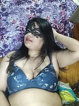 Snapshot of Cutehornycouples chatting on 07/14/26, 05:01 Cutehornycouples online show from 07/14/26, 05:01