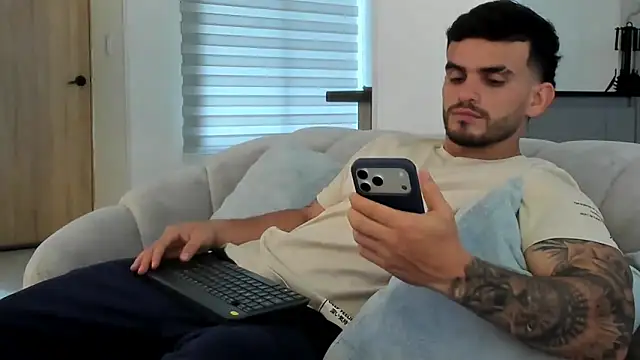 Ricardogo19 online show from 02/19/26, 02:36