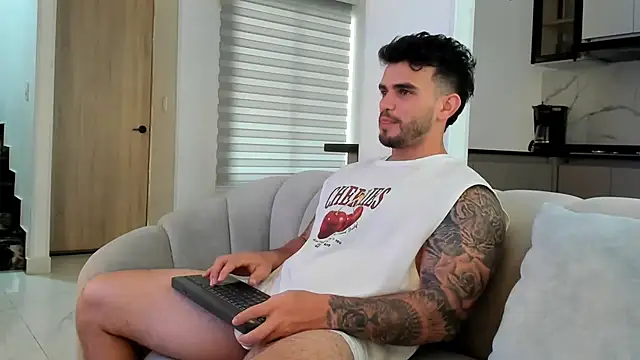 Ricardogo19 online show from 02/12/26, 01:00