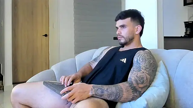 Ricardogo19 online show from 02/07/26, 01:13