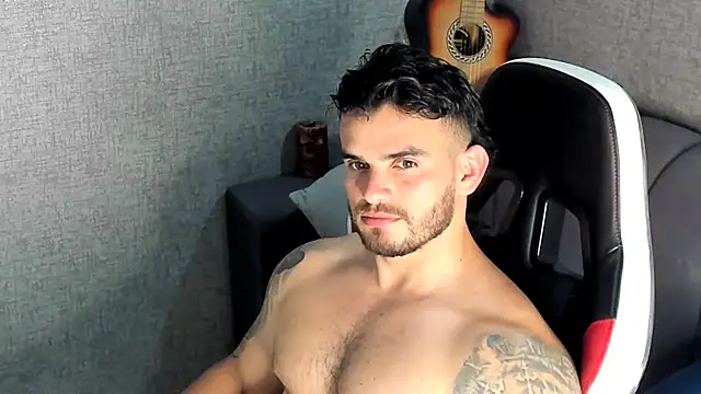 Snapshot of Ricardogo19 chatting on 09/13/25, 04:01 Ricardogo19 online show from 09/13/25, 04:01