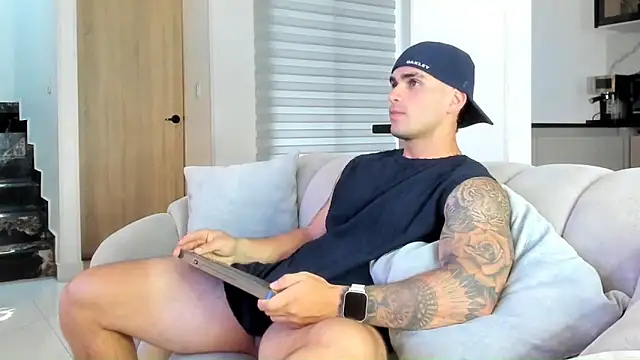 Ricardogo19 online show from 05/16/26, 06:40