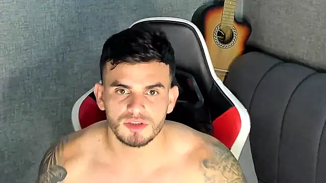 Ricardogo19 online show from 11/15/25, 03:10