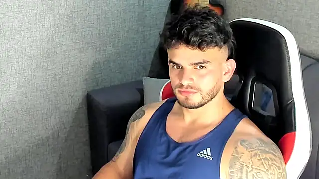 Ricardogo19 online show from 10/26/25, 07:14