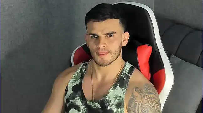 Snapshot of Ricardogo19 chatting on 02/19/25, 11:25 Ricardogo19 online show from 02/19/25, 11:25
