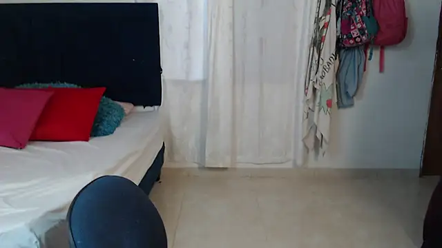 karlaton1977 online show from 10/29/25, 03:00