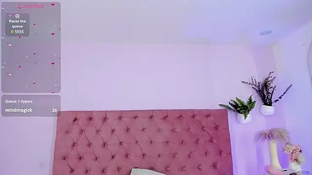 emily bank online show from 03/18/25, 03:34