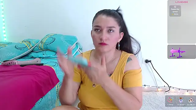 Emelyross  online show from 03/21/26, 04:44