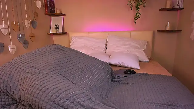 DexterDexx online show from 11/10/25, 10:04