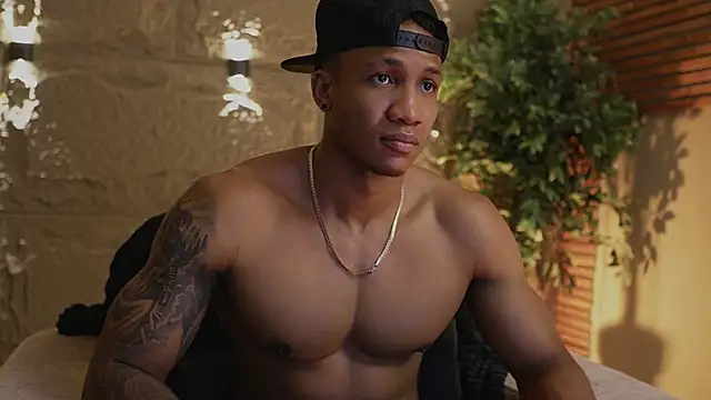 Logan Varela online show from 11/21/25, 04:28