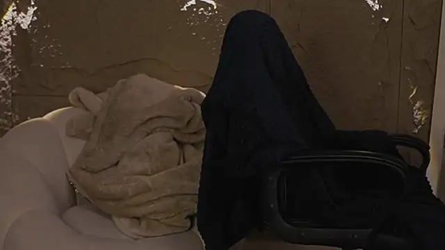 Logan Varela online show from 02/22/26, 01:57