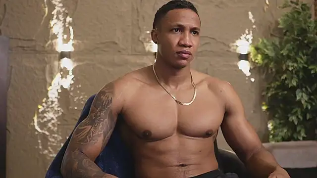 Logan Varela online show from 12/17/25, 01:16