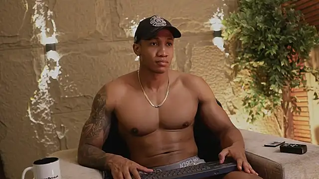 Logan Varela online show from 11/26/25, 12:16