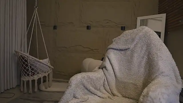 Logan Varela online show from 02/28/26, 01:11