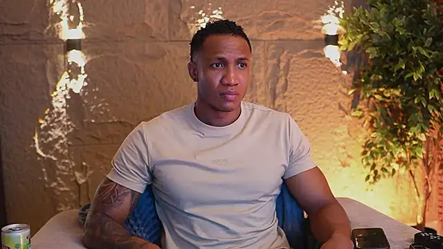 Logan Varela online show from 11/09/25, 12:25