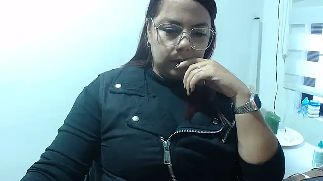 Rebecagiraut online show from 01/16/26, 11:47