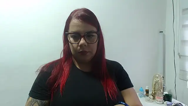 Snapshot of Rebecagiraut chatting on 11/25/25, 12:05 Rebecagiraut online show from 11/25/25, 12:05