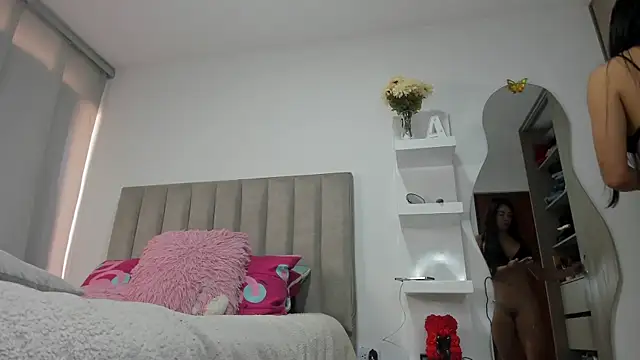 Queen Antonella Oficial online show from 03/22/26, 01:34