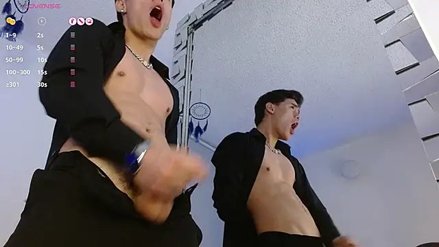 Snapshot of Joan_Gonzalez chatting on 03/05/25, 05:18 Joan Gonzalez online show from 03/05/25, 05:18