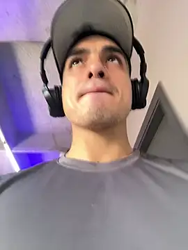 Big ValentinHunk online show from 03/21/25, 03:13