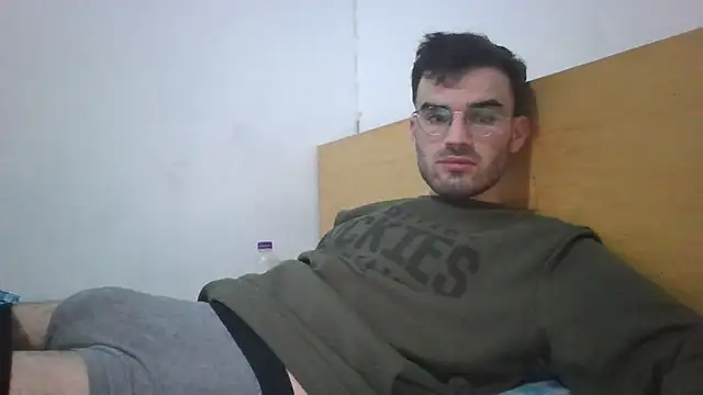 erikamavrik online show from 01/14/26, 07:34