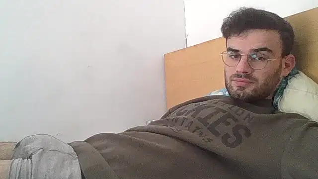 erikamavrik online show from 12/17/25, 09:47