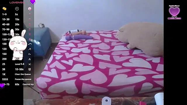 Snapshot of LollitaPop chatting on 12/12/24, 02:44 LollitaPop online show from 12/12/24, 02:44