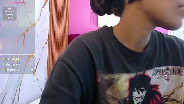 Snapshot of yourcuteneighbourr chatting on 05/01/26, 02:49 yourcuteneighbourr online show from 05/01/26, 02:49