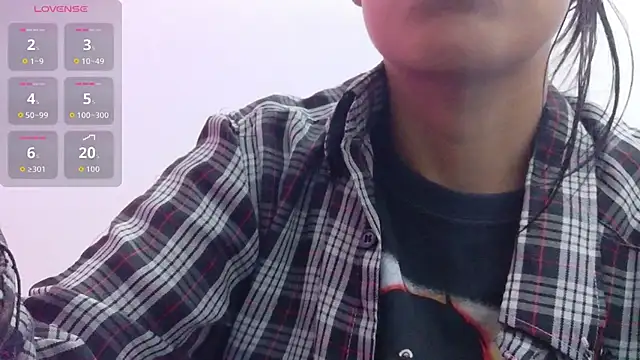 yourcuteneighbourr online show from 10/21/25, 02:44