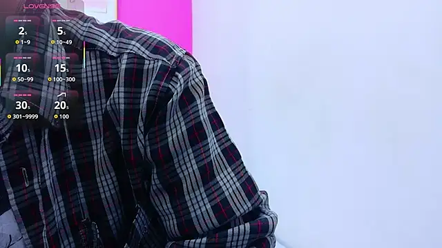 yourcuteneighbourr online show from 10/10/25, 02:56