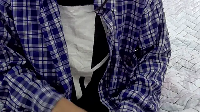 yourcuteneighbourr online show from 02/26/26, 02:55