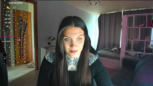 AizaRose online show from 05/12/26, 07:05