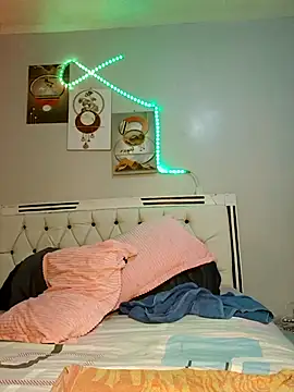 C-yoyo online show from 10/29/25, 10:42