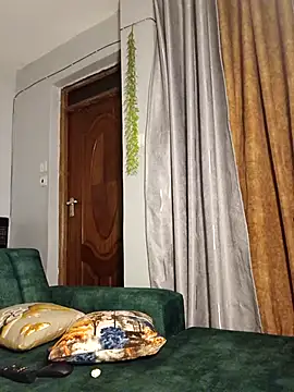 C-yoyo online show from 12/18/25, 06:12