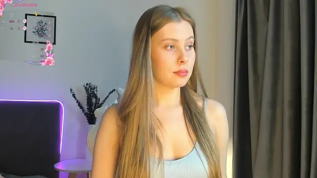 elliediaz online show from 12/19/25, 07:27