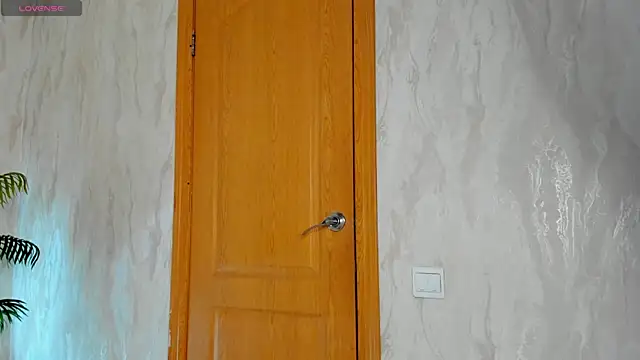 Valerie Woods online show from 03/05/26, 01:24