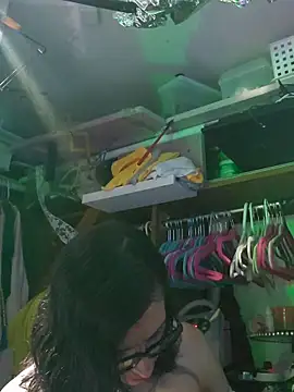 gurlnips online show from 01/09/26, 04:19