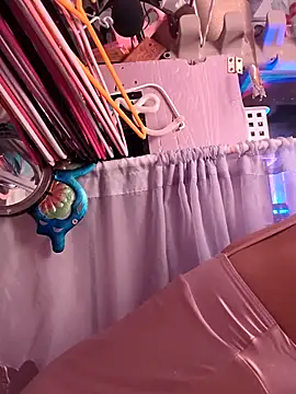 gurlnips online show from 11/03/25, 12:53